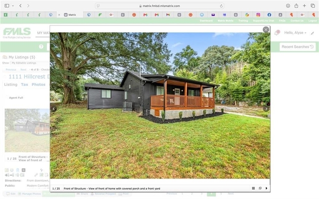 1111 Hillcrest Drive Se - Photo 1