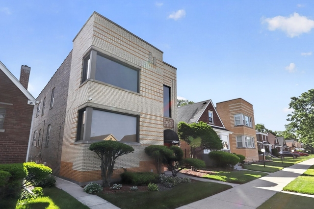 11207 S Emerald Avenue - Photo 1