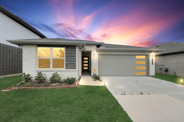 7007 Fleetwood Crescent Way - Photo 1