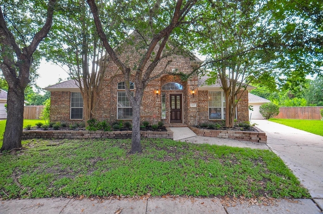 2607 Grand Plantation Court - Photo 1