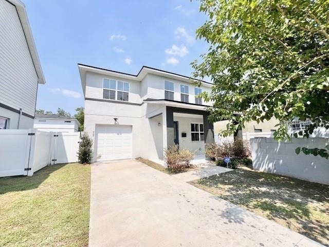 907 Randall Street - Photo 1