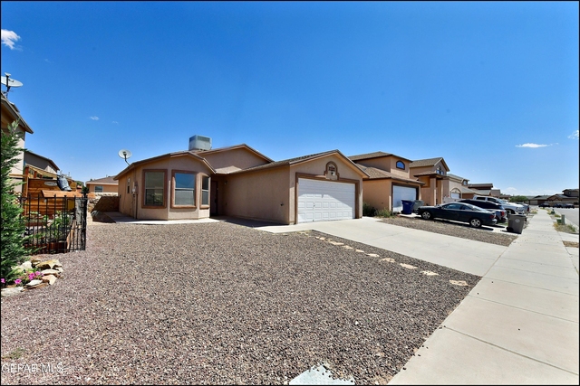 11613 Ochre Bluff Lane - Photo 1