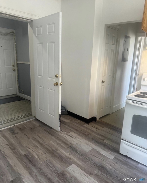 240 William Street - Photo 1
