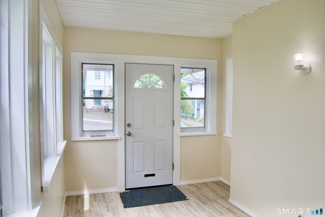 37 Putnam Street - Photo 1