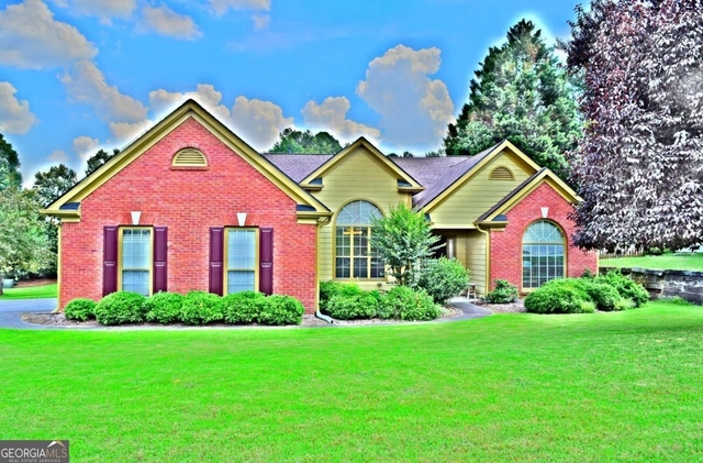450 Running Fawn Drive - Photo 1