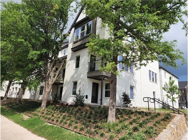 3316 Santee Street - Photo 1