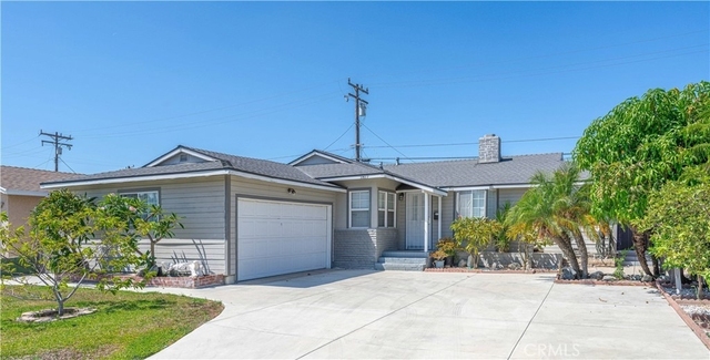 1817 E Morava Avenue - Photo 1