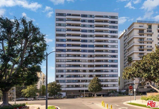 10551 Wilshire Boulevard - Photo 1