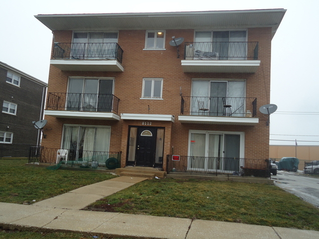 8112 W Marion Street - Photo 1