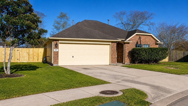 4031 Raspberry Court - Photo 1