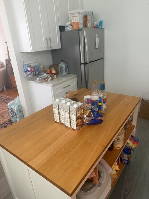 Courter Avenue - Photo 1