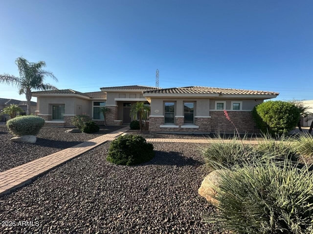 10024 W Jj Ranch Road - Photo 1