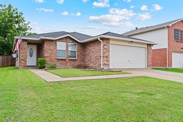 5405 Mountain Pointe Drive - Photo 1