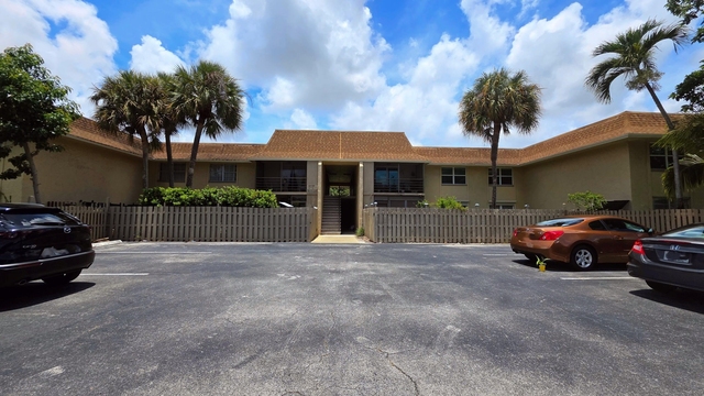 1301 Nw 12th Avenue - Photo 1