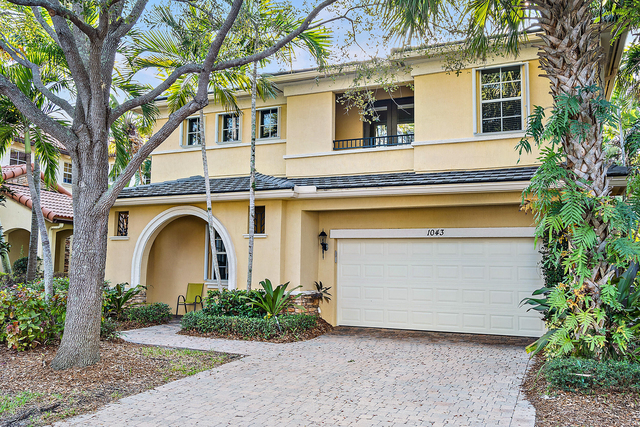 1043 Vintner Boulevard - Photo 1