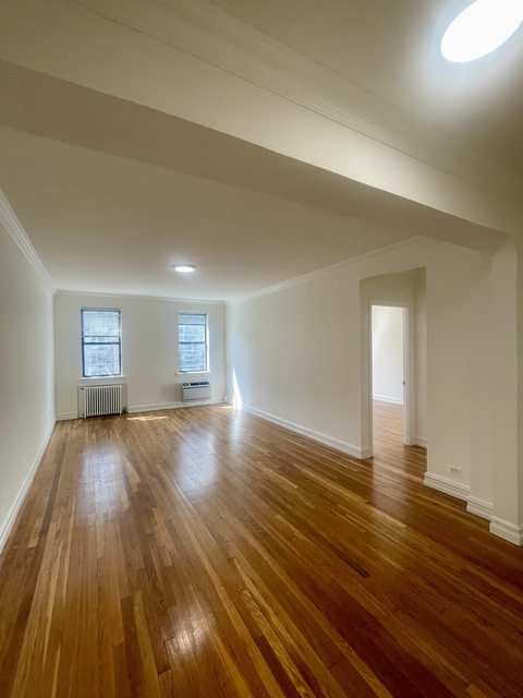 1680 York Avenue - Photo 1