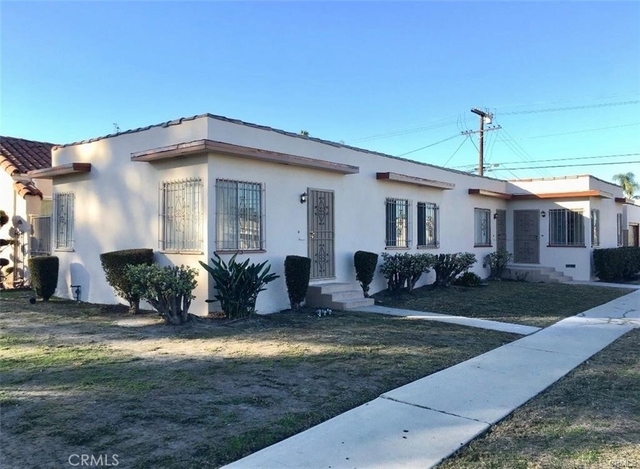 1402 W 78th Street - Photo 1