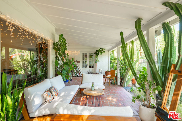 17401 Londelius Street - Photo 1