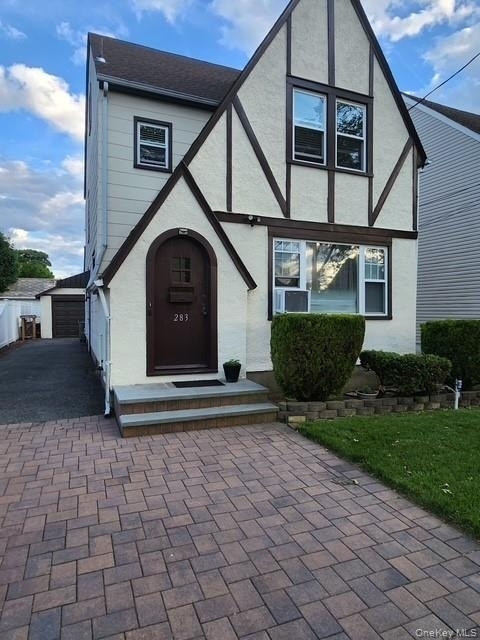 283 Houston Avenue - Photo 1