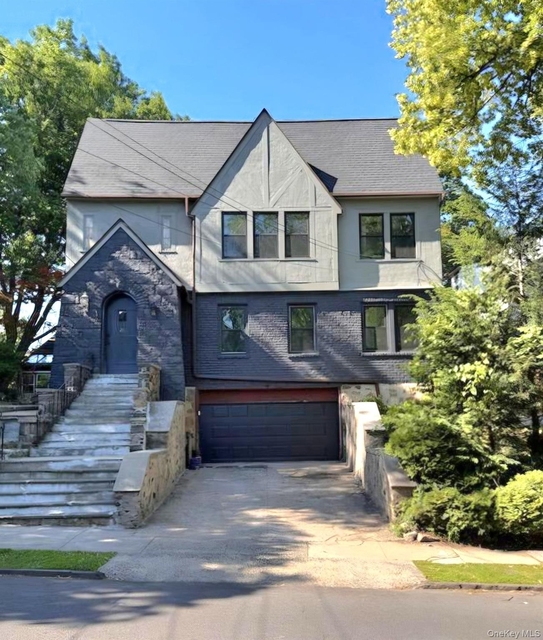 26 W Devonia Avenue - Photo 1