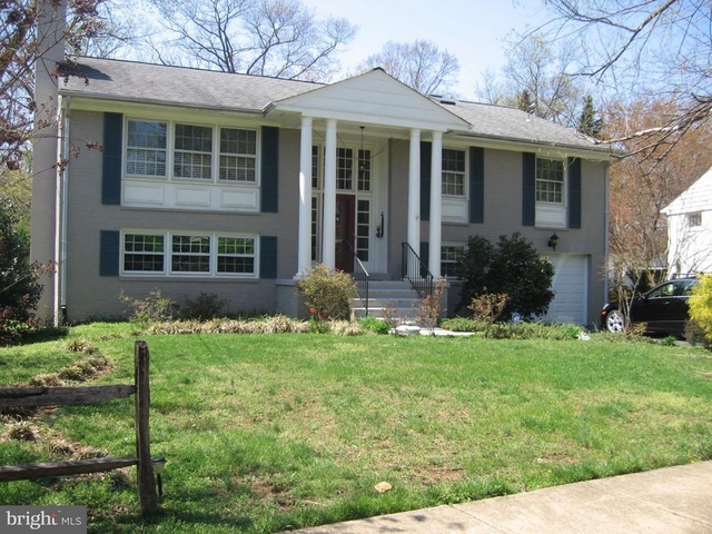 6322 Kellogg Drive - Photo 1