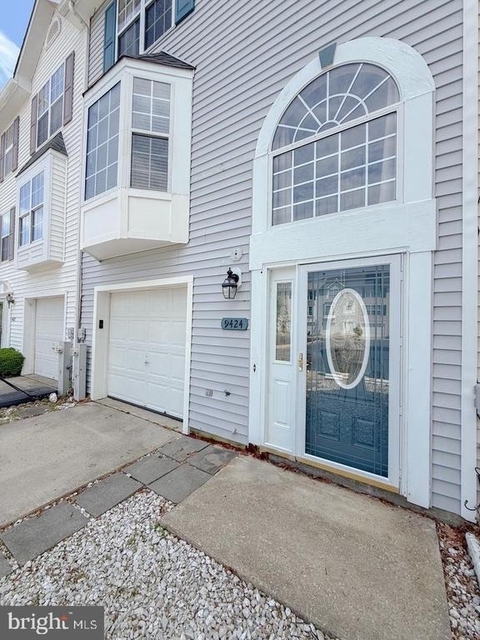 9424 Sea Breeze Court - Photo 1