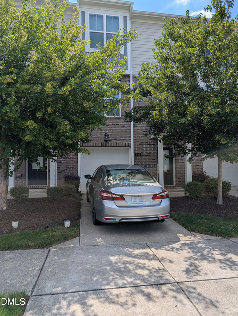 516 Skymont Drive - Photo 1