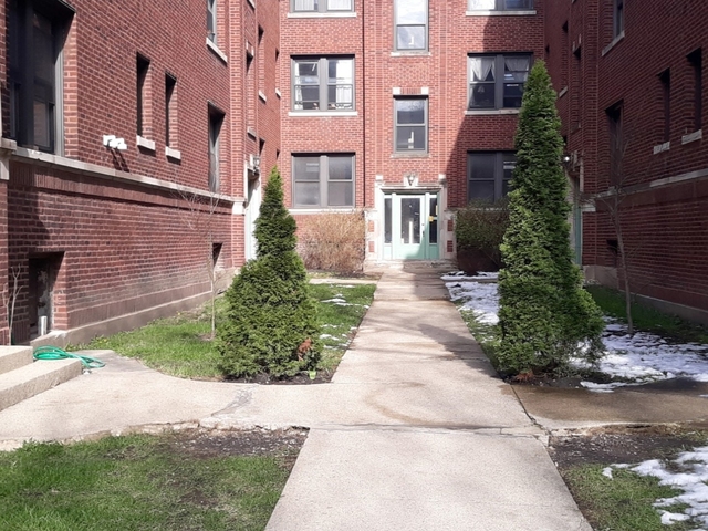 2639 N Spaulding Avenue - Photo 1