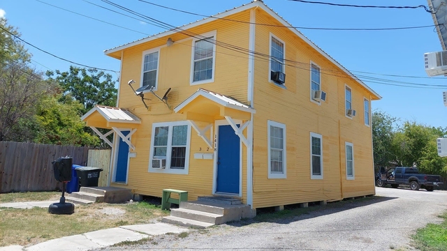 1416 Craig Street - Photo 1