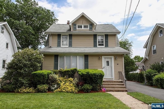 1253 Beaumont - Photo 1
