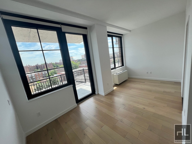 Northern Boulevard - Photo 1