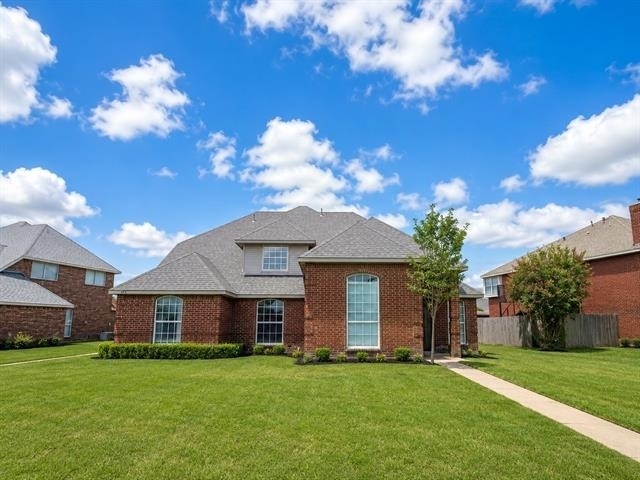 432 Chestnut Lane - Photo 1