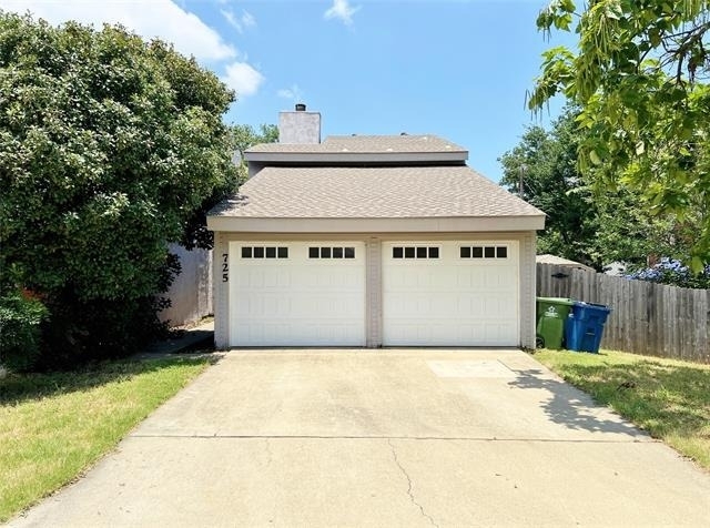 725 Cain Street - Photo 1