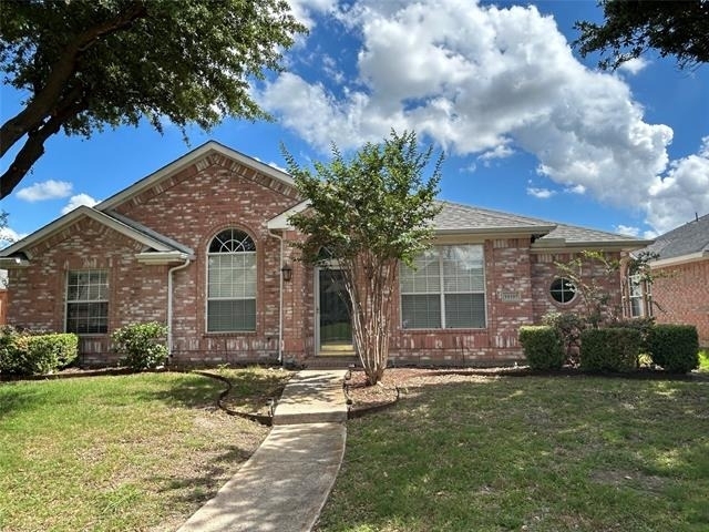 10105 Mallory Drive - Photo 1
