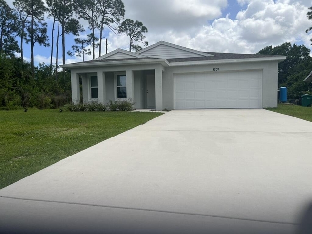 8207 Fort Walton Avenue - Photo 1