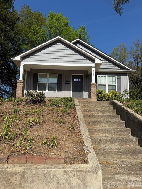 404 S Rose Avenue - Photo 1