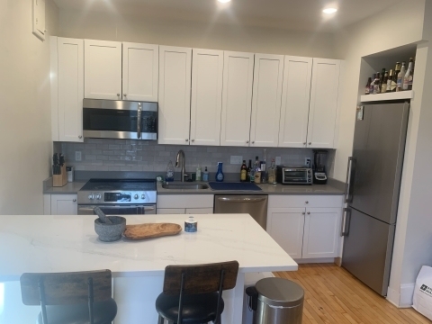 1100 Beacon St - Photo 1