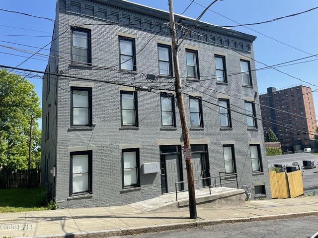 120 Philip Street - Photo 1