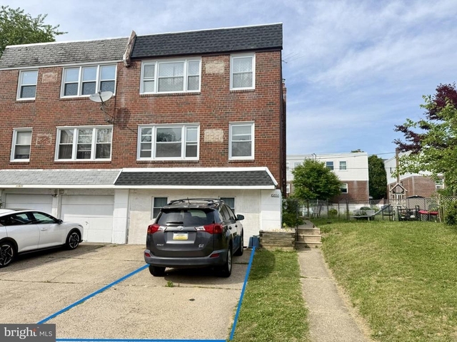 10838 Lockart Court - Photo 1