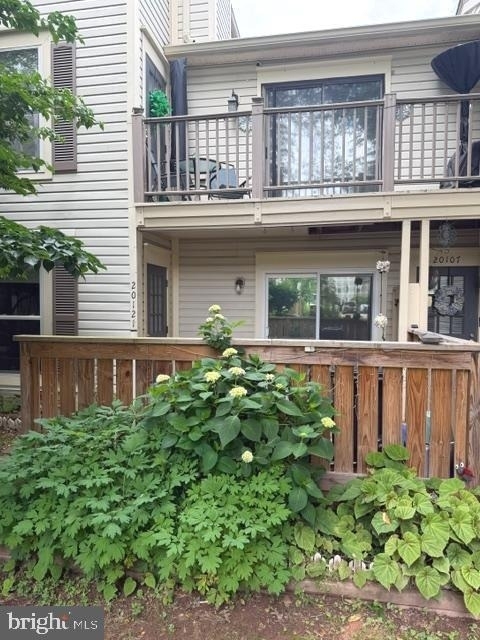 20121 Waterside Drive - Photo 1
