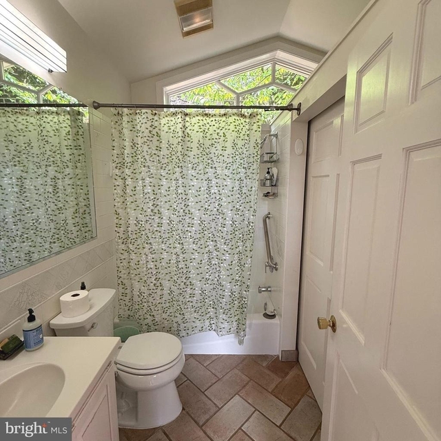 3121 Quebec Place Nw - Photo 1