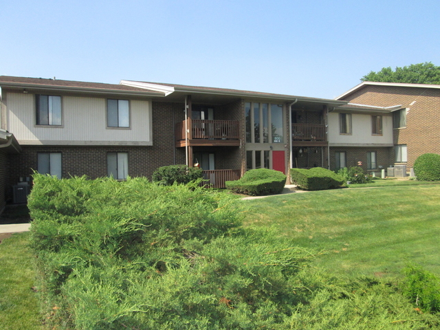 800 Brook Drive - Photo 1