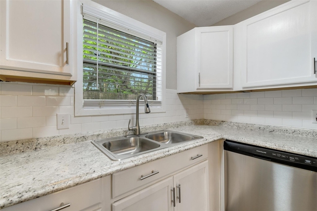 1516 Broadmoor Drive - Photo 1