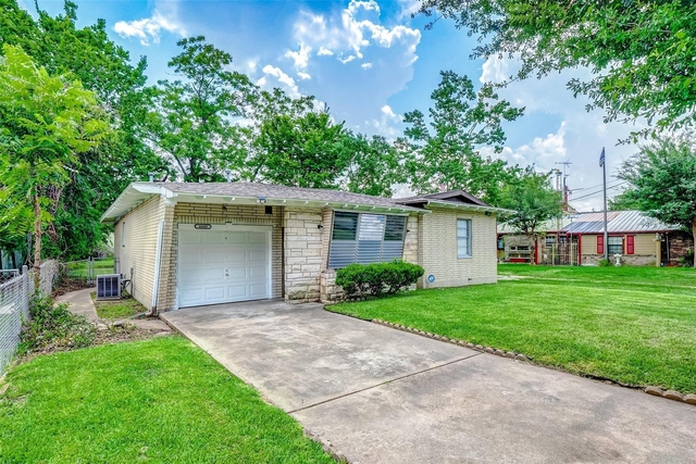 4440 Castor Street - Photo 1