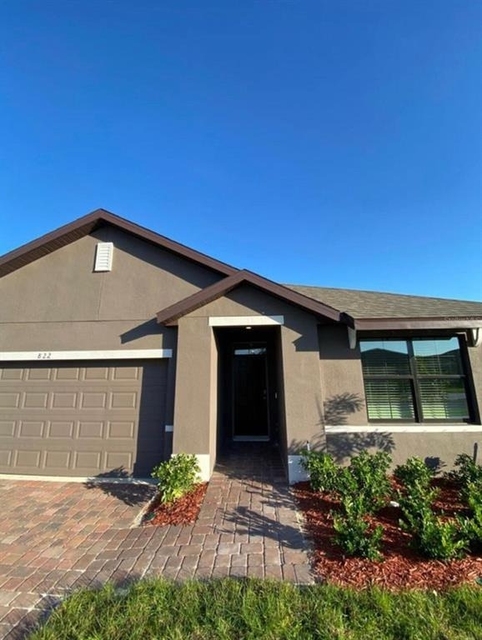 822 Se Remington Green Drive - Photo 1