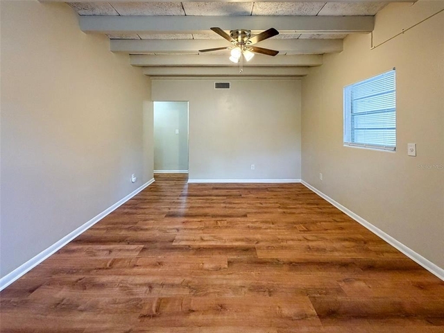 219 Nw 3rd Avenue - Photo 1