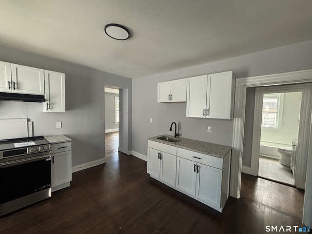 231 Goddard Avenue - Photo 1