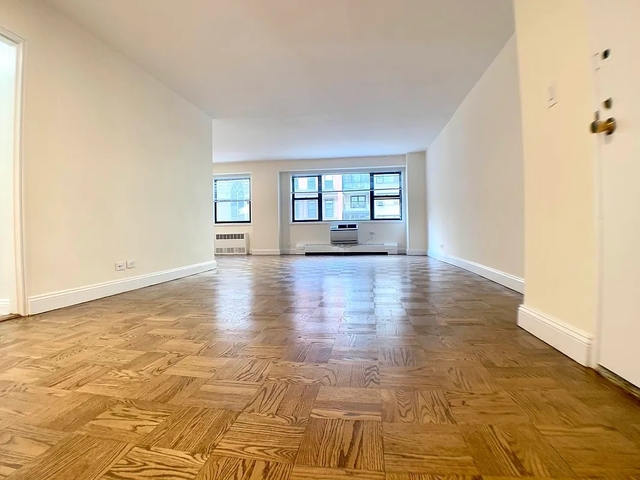 420 East 79th Street - Photo 1