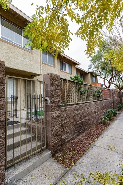 6425 Big Pine Way - Photo 1