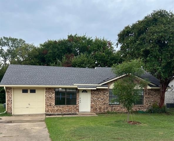 404 Renfro Street - Photo 1